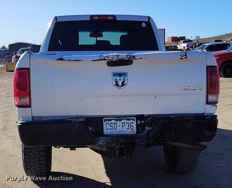 image for item DT0892 2014 RAM 2500 Crew Cab pickup truck