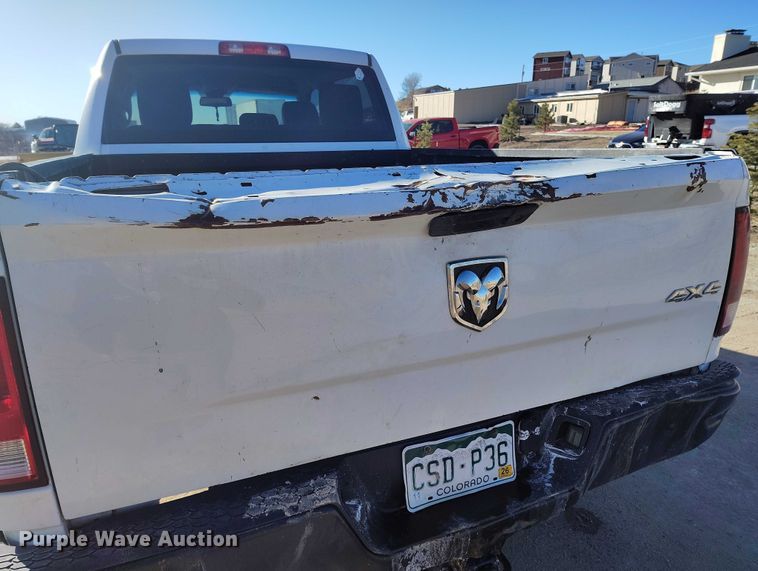 image for item DT0892 2014 RAM 2500 Crew Cab pickup truck