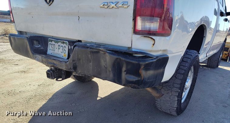 image for item DT0892 2014 RAM 2500 Crew Cab pickup truck