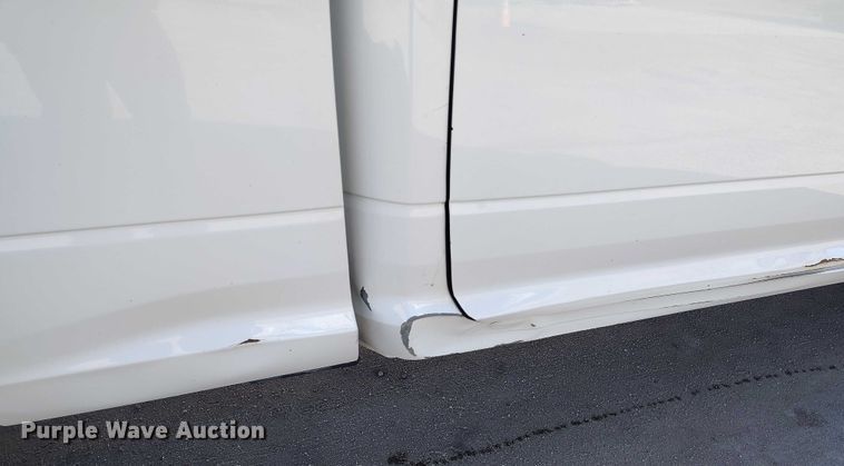 image for item DT0892 2014 RAM 2500 Crew Cab pickup truck