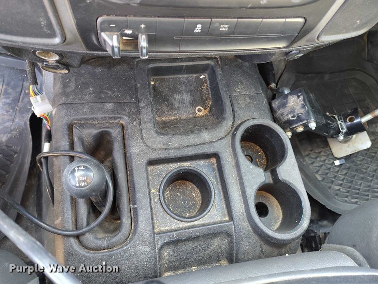 image for item DT0892 2014 RAM 2500 Crew Cab pickup truck