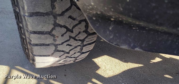 image for item DT0892 2014 RAM 2500 Crew Cab pickup truck