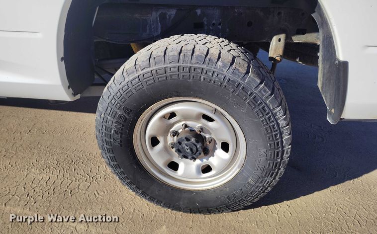 image for item DT0892 2014 RAM 2500 Crew Cab pickup truck