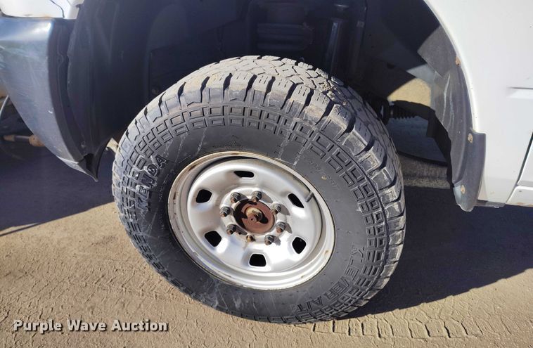 image for item DT0892 2014 RAM 2500 Crew Cab pickup truck