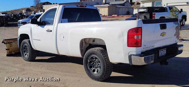 image for item DT0893 2008 Chevrolet Silverado 1500 pickup truck