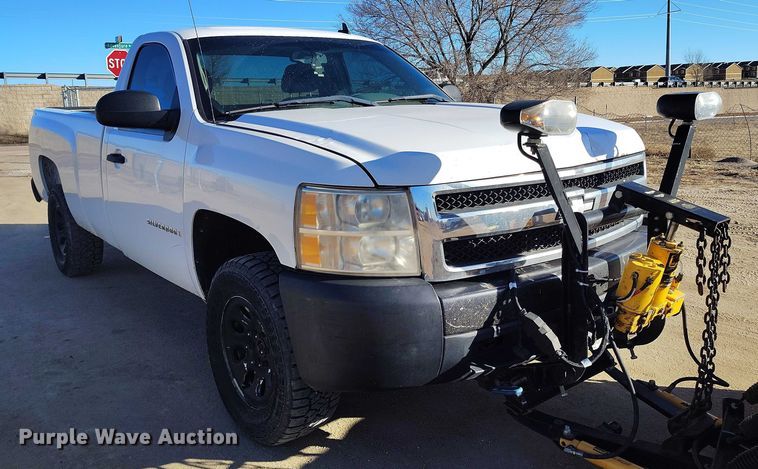 image for item DT0893 2008 Chevrolet Silverado 1500 pickup truck