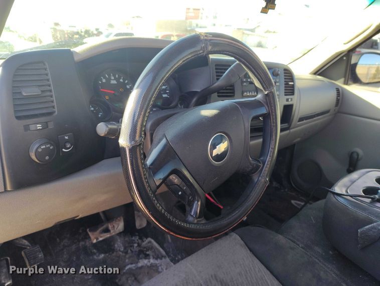 image for item DT0893 2008 Chevrolet Silverado 1500 pickup truck