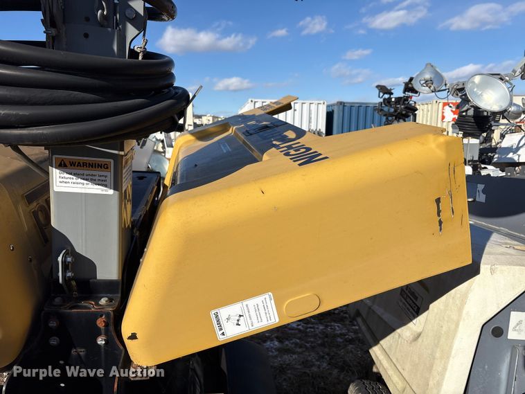 image for item DT2791 (2) light plants