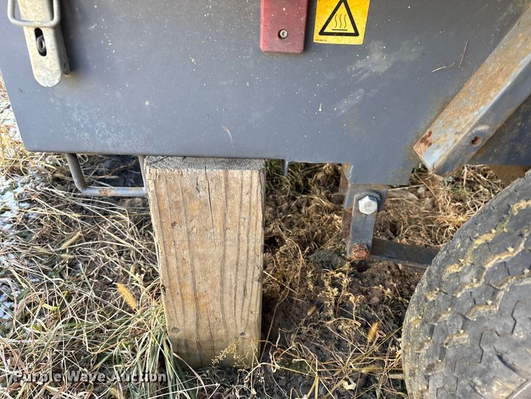 image for item DT2791 (2) light plants