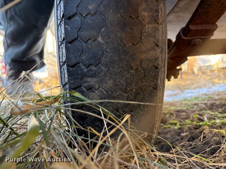 image for item DT2801  (3) light plants