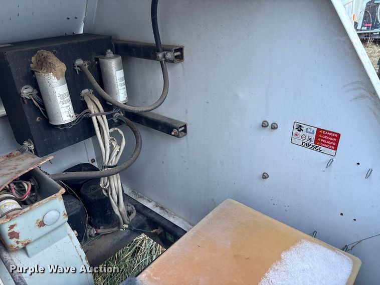 image for item DT2807 (3) light plants