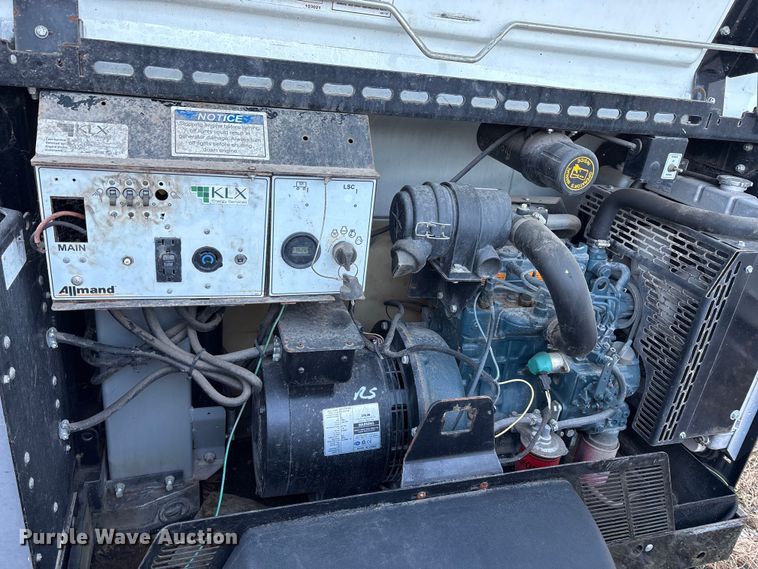 image for item DT2807 (3) light plants