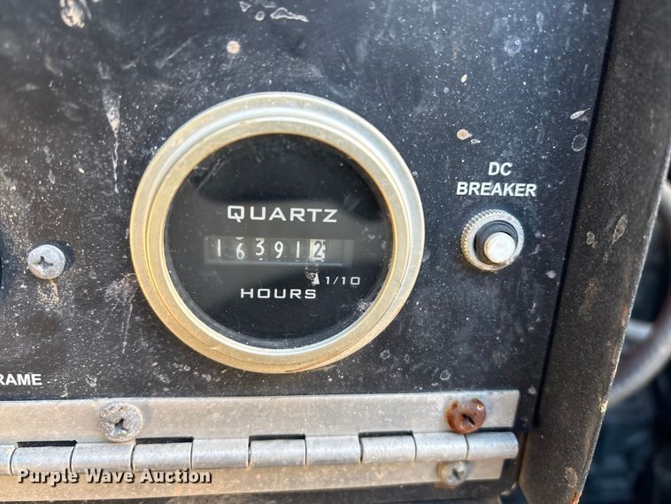 image for item DT2808 (3) light plants