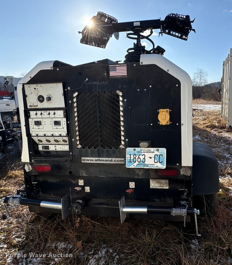 image for item DT2819  (2) Allmand Bros Maxi-Lite 2 V light plants