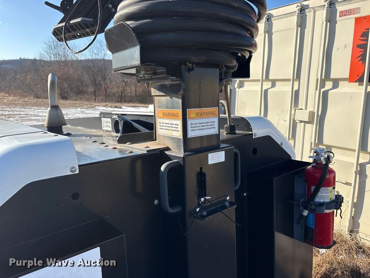 image for item DT2819  (2) Allmand Bros Maxi-Lite 2 V light plants