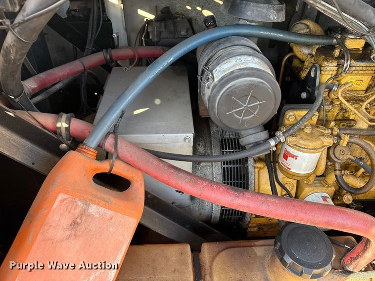 image for item DT2819  (2) Allmand Bros Maxi-Lite 2 V light plants