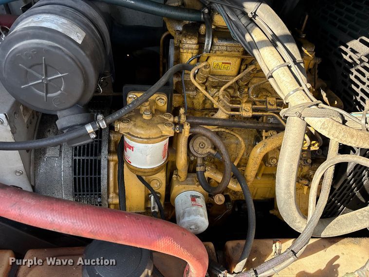 image for item DT2819  (2) Allmand Bros Maxi-Lite 2 V light plants