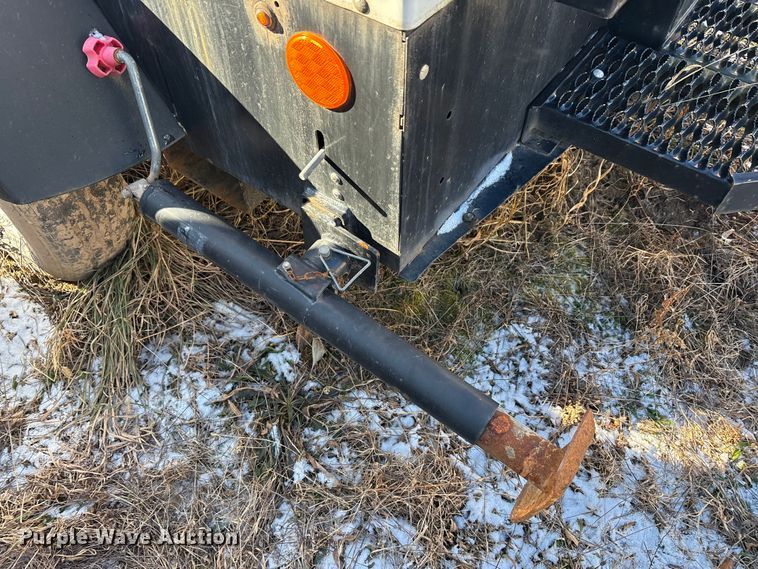 image for item DT2819  (2) Allmand Bros Maxi-Lite 2 V light plants