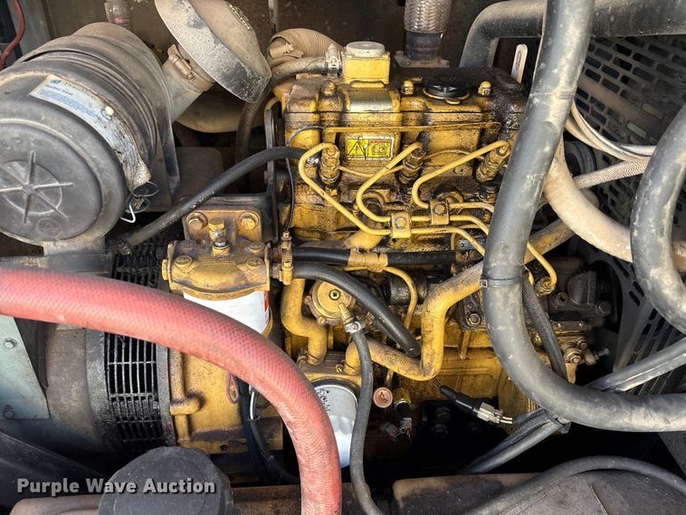 image for item DT2819  (2) Allmand Bros Maxi-Lite 2 V light plants