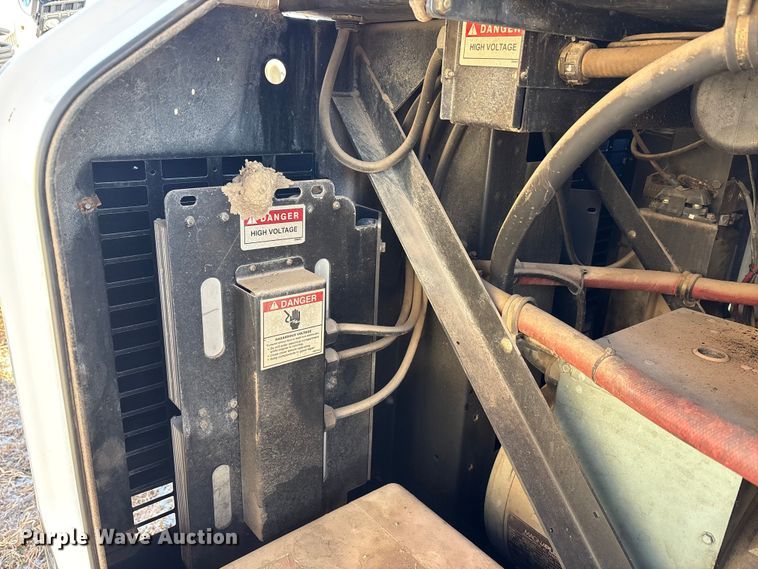 image for item DT2819  (2) Allmand Bros Maxi-Lite 2 V light plants