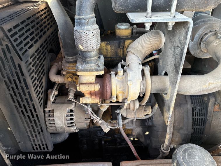 image for item DT2819  (2) Allmand Bros Maxi-Lite 2 V light plants