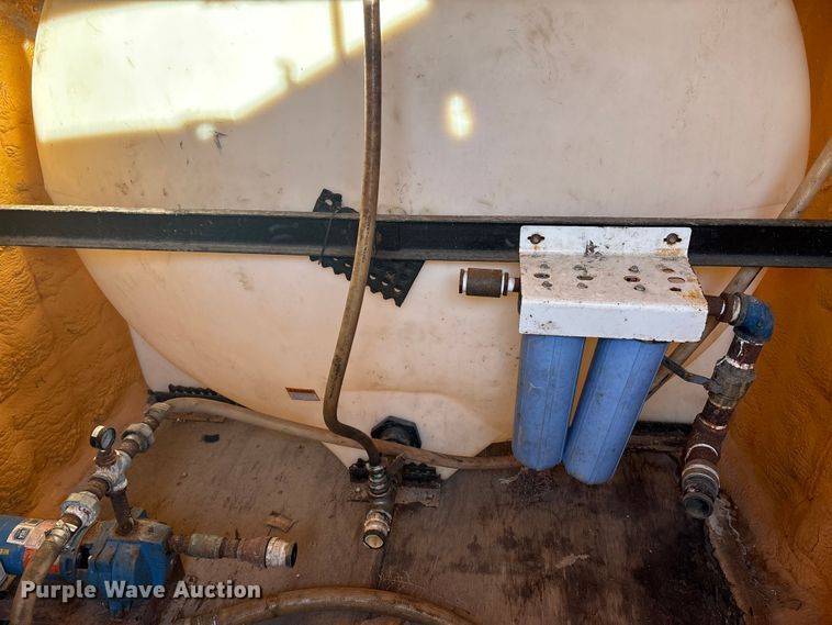 image for item DT2825 2008 water tank container