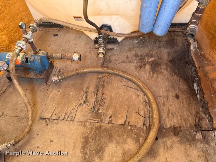 image for item DT2825 2008 water tank container