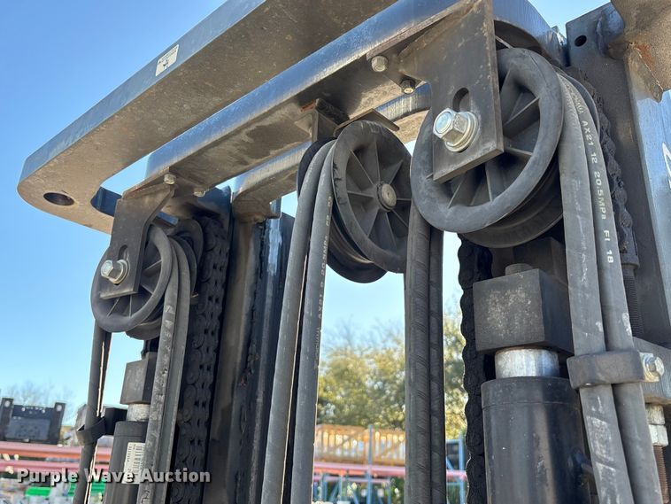 image for item DU0343 2016 UniCarriers PF80YLP forklift