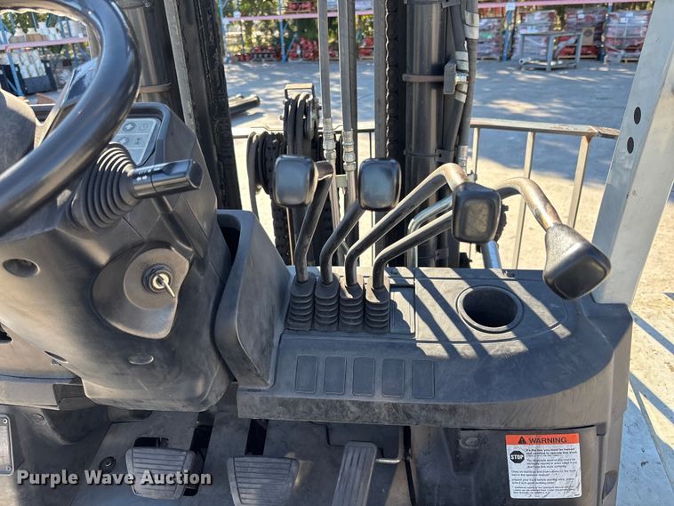 image for item DU0343 2016 UniCarriers PF80YLP forklift