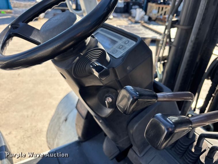 image for item DU0343 2016 UniCarriers PF80YLP forklift