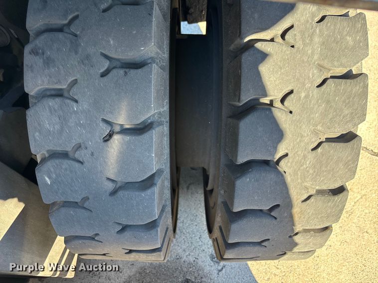 image for item DU0343 2016 UniCarriers PF80YLP forklift