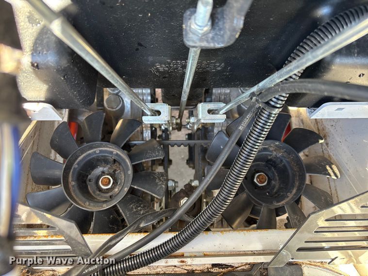 image for item DU0376 2025 Bobcat ZS4000 ZTR lawn mower