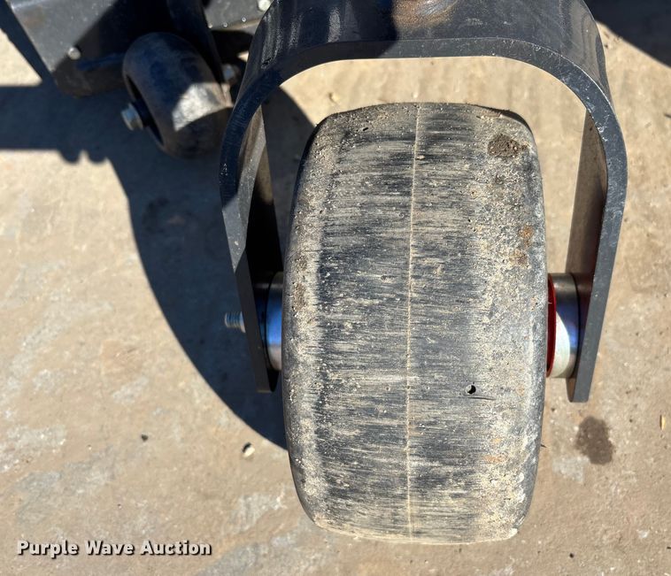 image for item DU0376 2025 Bobcat ZS4000 ZTR lawn mower