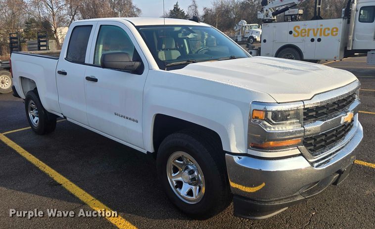 image for item DU2671 2018 Chevrolet Silverado 1500 Ext. Cab pickup truck