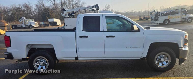 image for item DU2671 2018 Chevrolet Silverado 1500 Ext. Cab pickup truck