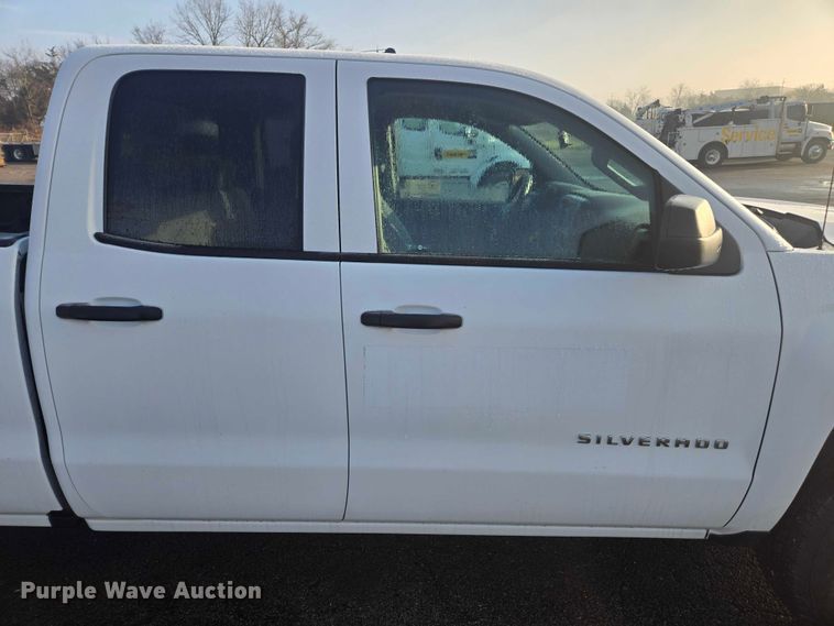 image for item DU2671 2018 Chevrolet Silverado 1500 Ext. Cab pickup truck