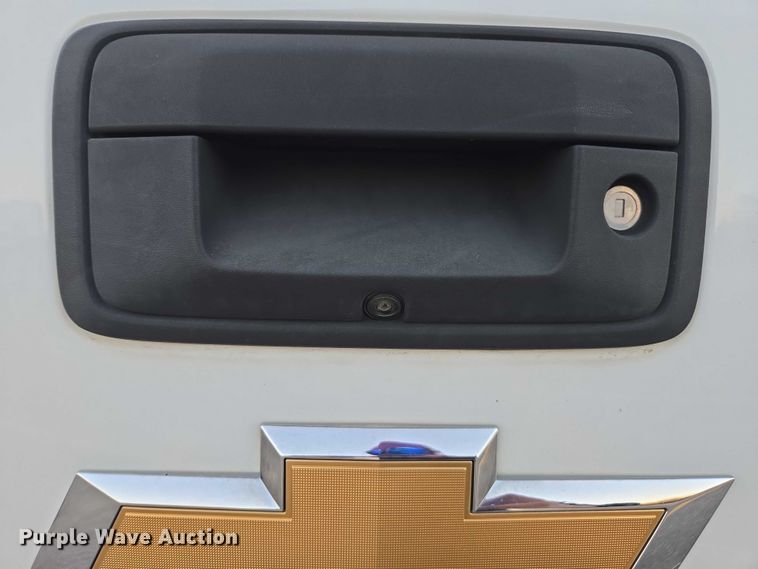 image for item DU2671 2018 Chevrolet Silverado 1500 Ext. Cab pickup truck