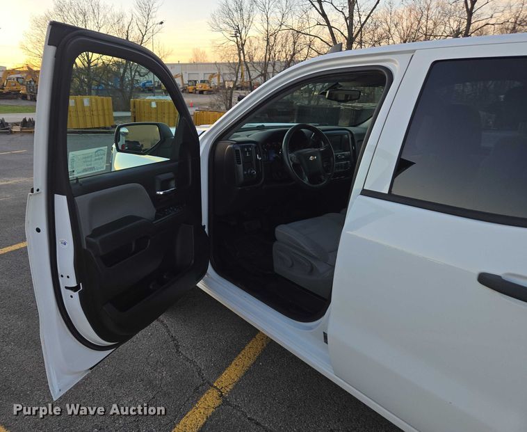 image for item DU2671 2018 Chevrolet Silverado 1500 Ext. Cab pickup truck