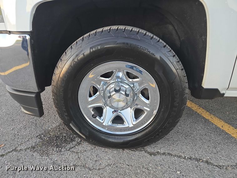 image for item DU2671 2018 Chevrolet Silverado 1500 Ext. Cab pickup truck