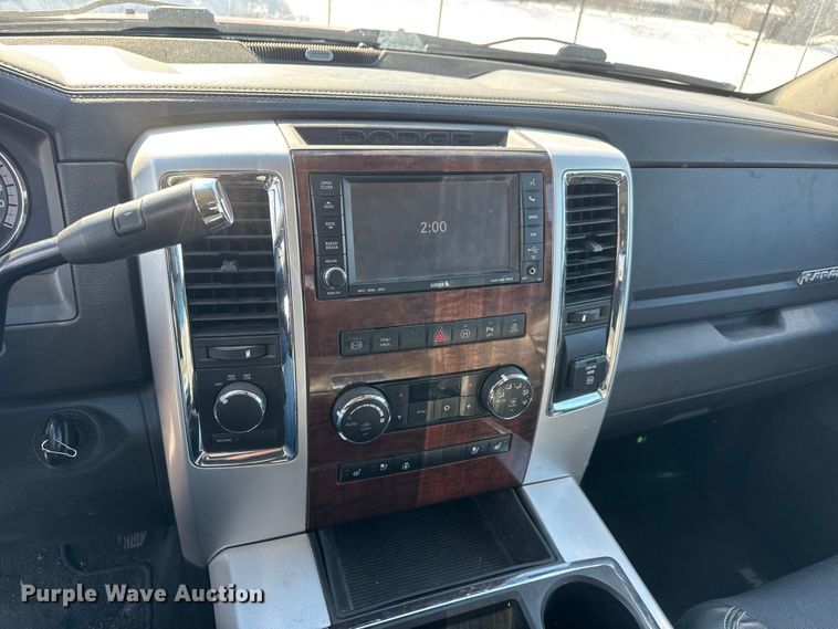 image for item DU6908 2011 Dodge Ram 2500 Crew Cab pickup truck