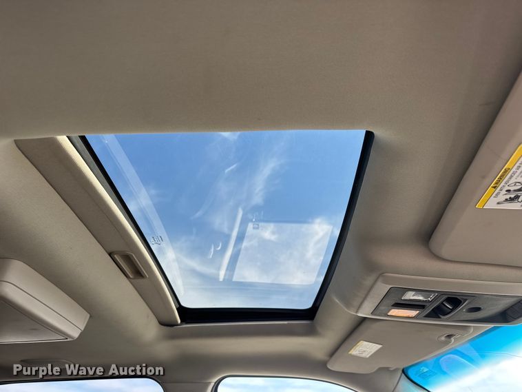 image for item DU6908 2011 Dodge Ram 2500 Crew Cab pickup truck