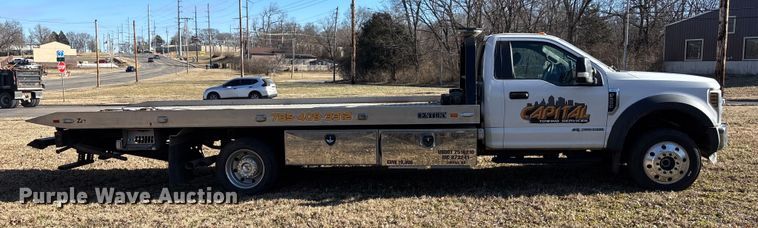 image for item DU6956 2019 Ford F550 Super Duty rollback truck