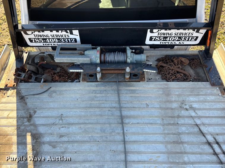 image for item DU6956 2019 Ford F550 Super Duty rollback truck