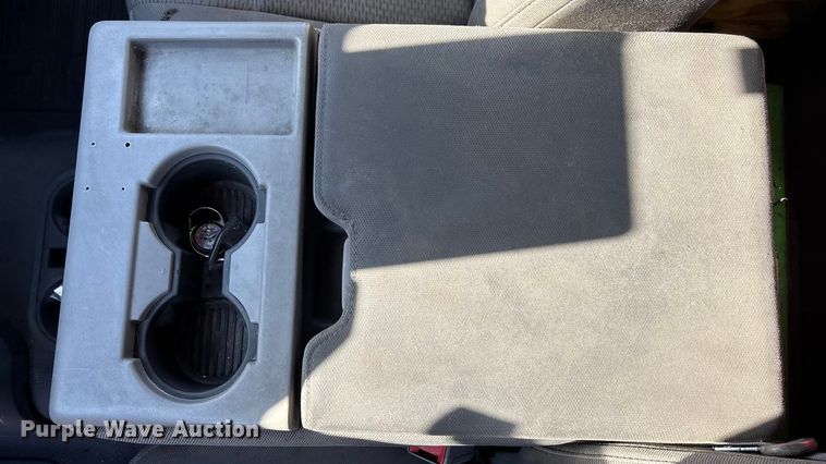 image for item DU6956 2019 Ford F550 Super Duty rollback truck