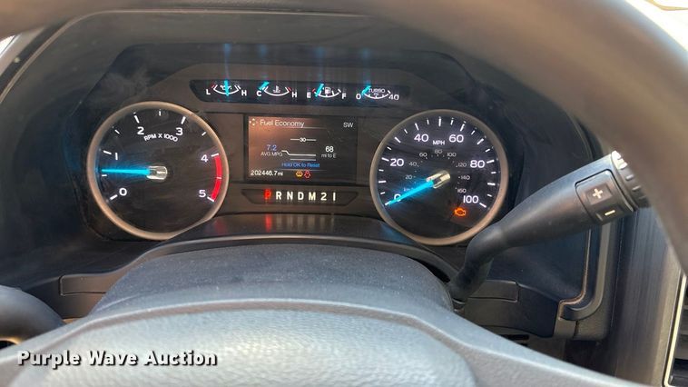 image for item DU6956 2019 Ford F550 Super Duty rollback truck