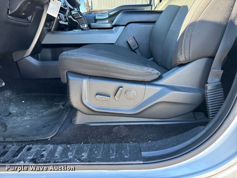 image for item DU6964 2016 Ford F150 Crew Cab pickup truck