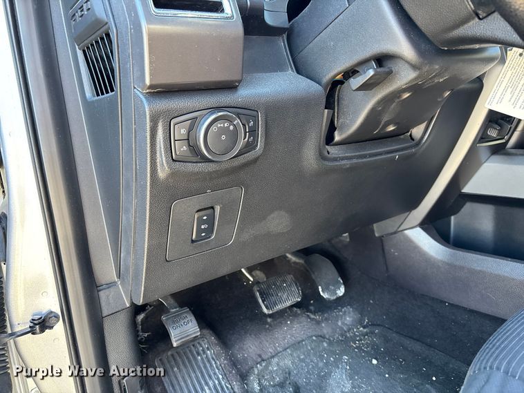 image for item DU6964 2016 Ford F150 Crew Cab pickup truck