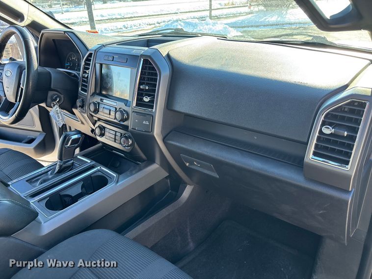 image for item DU6964 2016 Ford F150 Crew Cab pickup truck