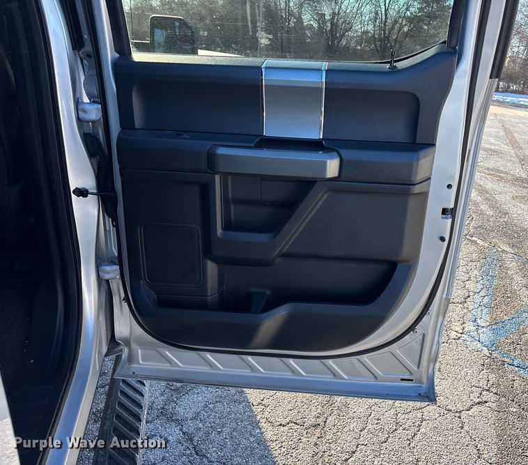 image for item DU6964 2016 Ford F150 Crew Cab pickup truck