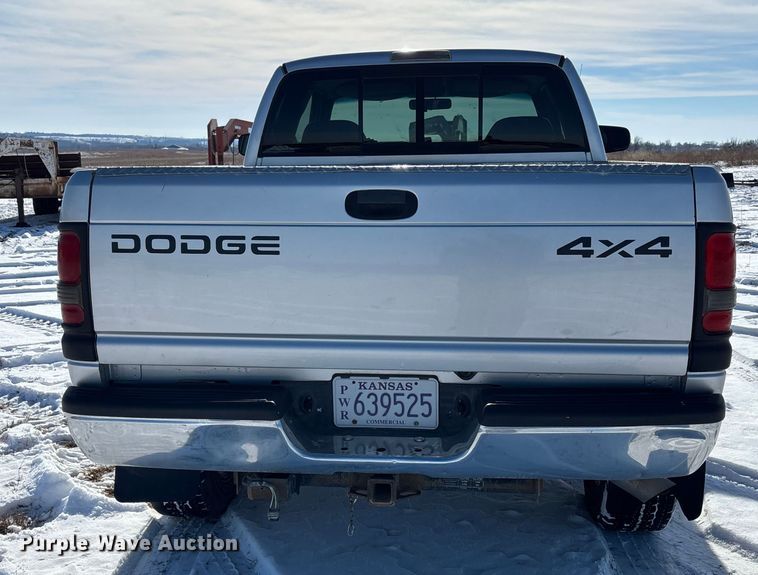 image for item DU6976 2001 Dodge Ram 2500 Ext. Cab pickup truck